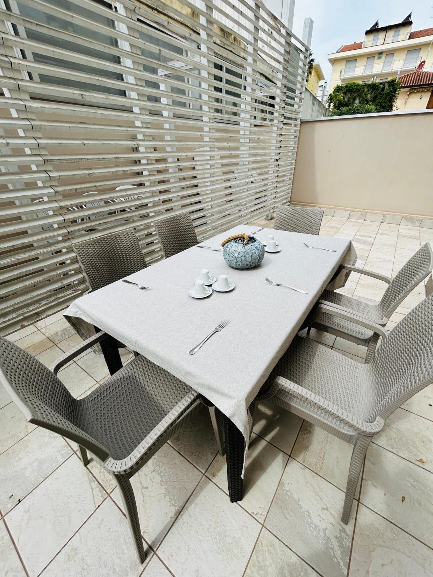 Menotti 3A-Flexrent Abissinia Apartment Riccione Exterior photo