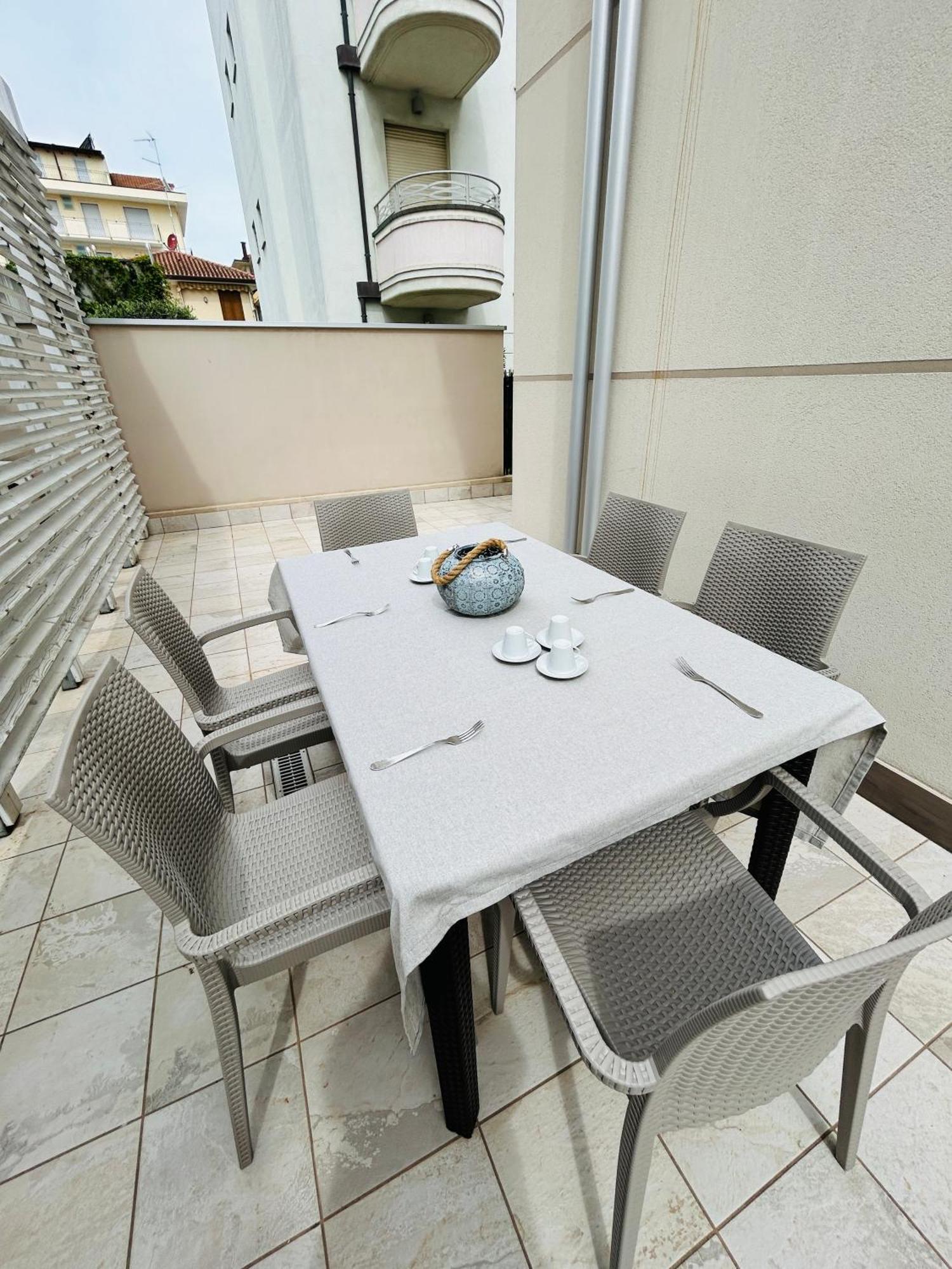Menotti 3A-Flexrent Abissinia Apartment Riccione Exterior photo